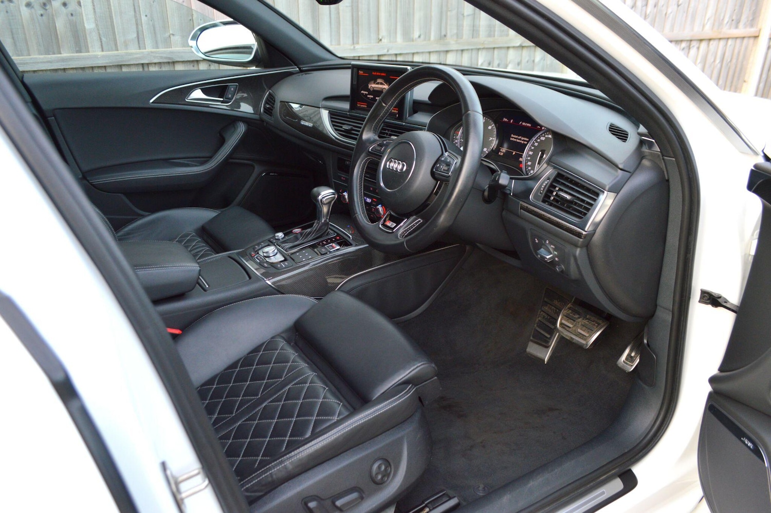 Used Audi S6 Saloon for sale - 77550093: Photo 32