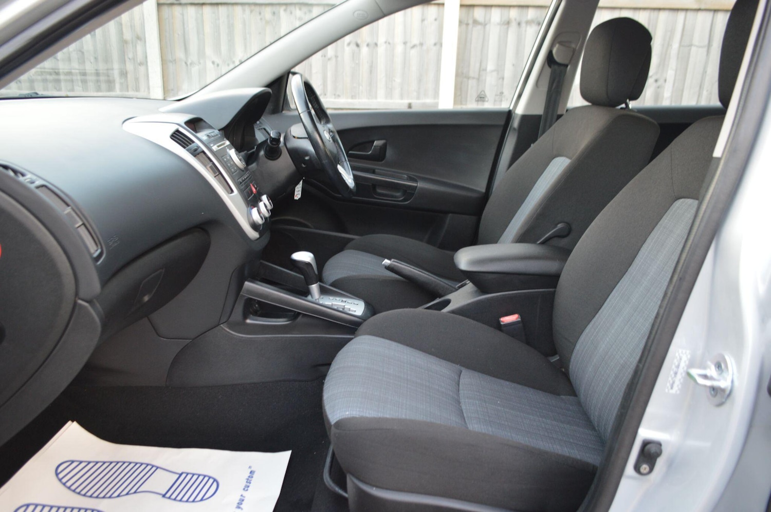 Used Kia Ceed 2010 for sale - 76499700: Photo 17