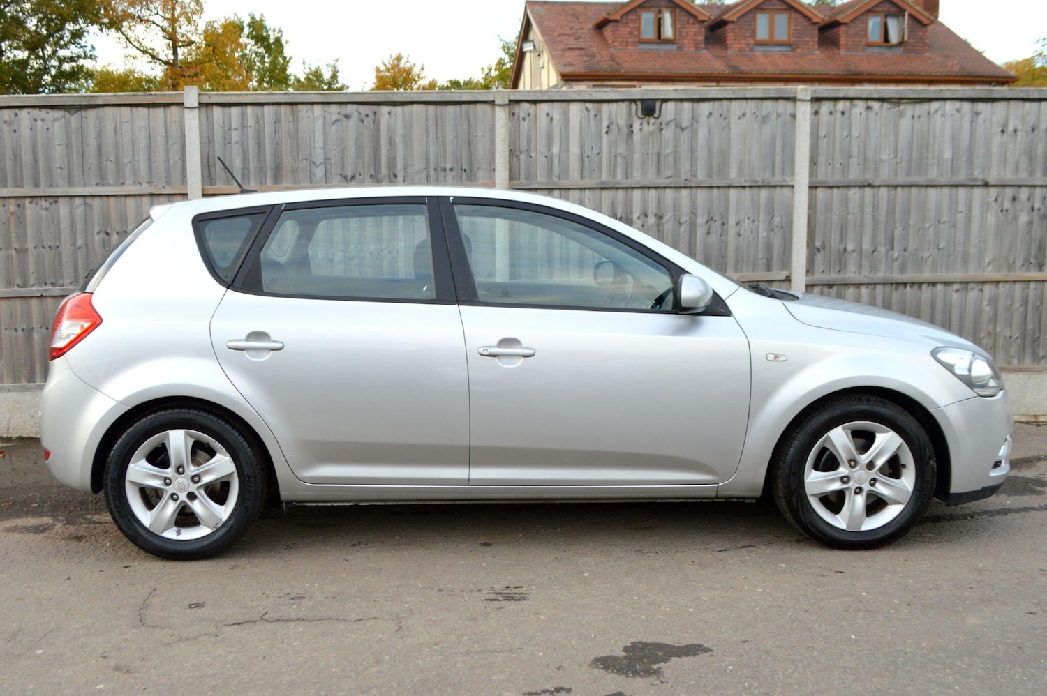Used Kia Ceed 2010 for sale - 76499700: Photo 24