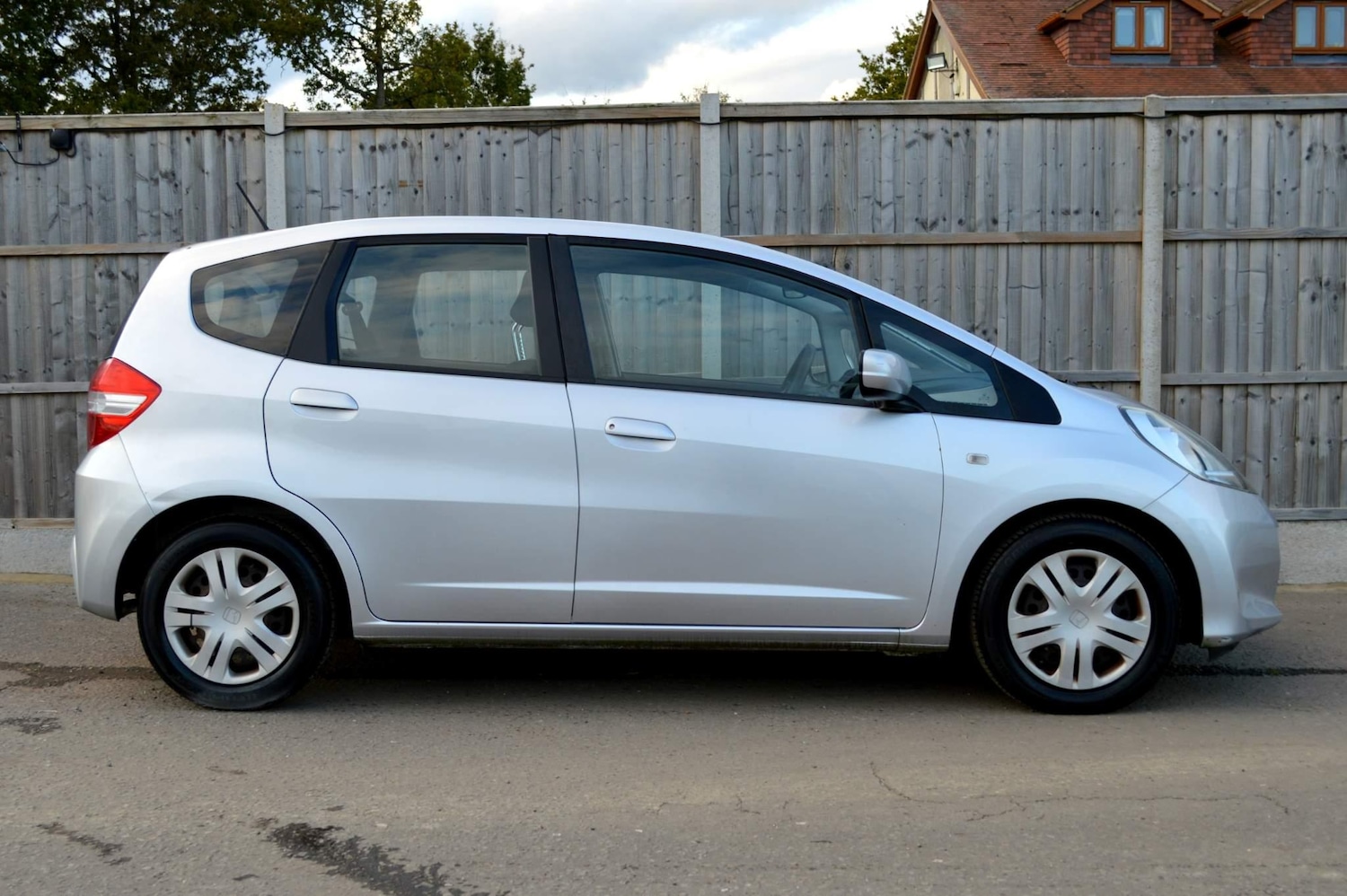 Used Honda Jazz 2012 for sale - 76270985: Photo 16