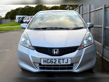 Used Honda Jazz 2012 for sale - 76270985: Photo 4