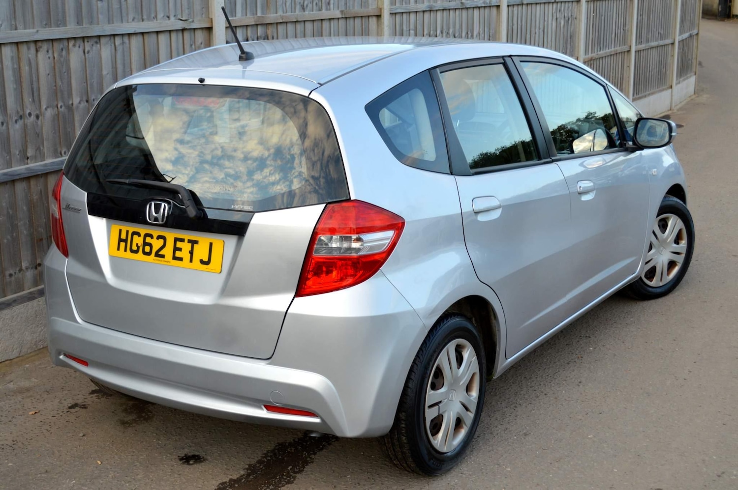 Used Honda Jazz 2012 for sale - 76270985: Photo 9