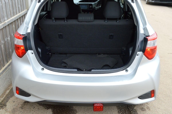 Used Toyota Vitz for sale - 73742199: Photo 11
