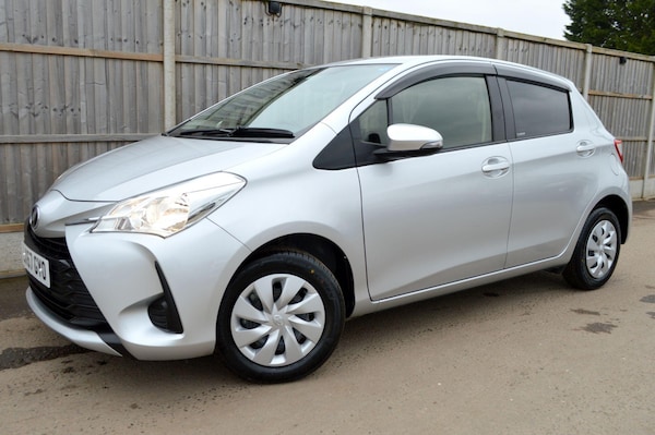 Used Toyota Vitz for sale - 73742199: Photo 17
