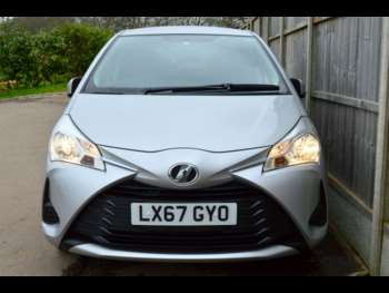 Used Toyota Yaris 2017 for sale - 73742199: Photo