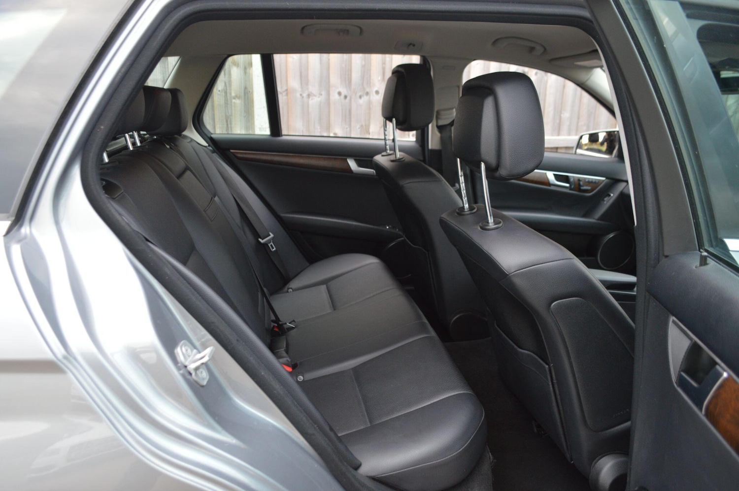 Used Mercedes-Benz C Class 2011 for sale - 76701200: Photo 11