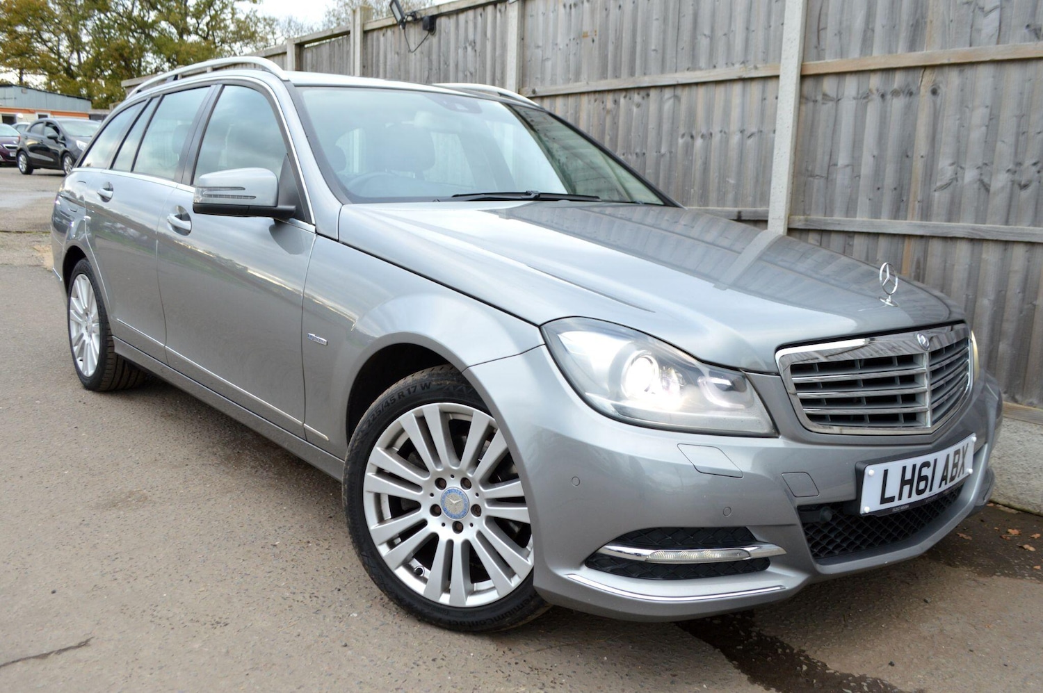 Used Mercedes-Benz C Class 2011 for sale - 76701200: Photo 24
