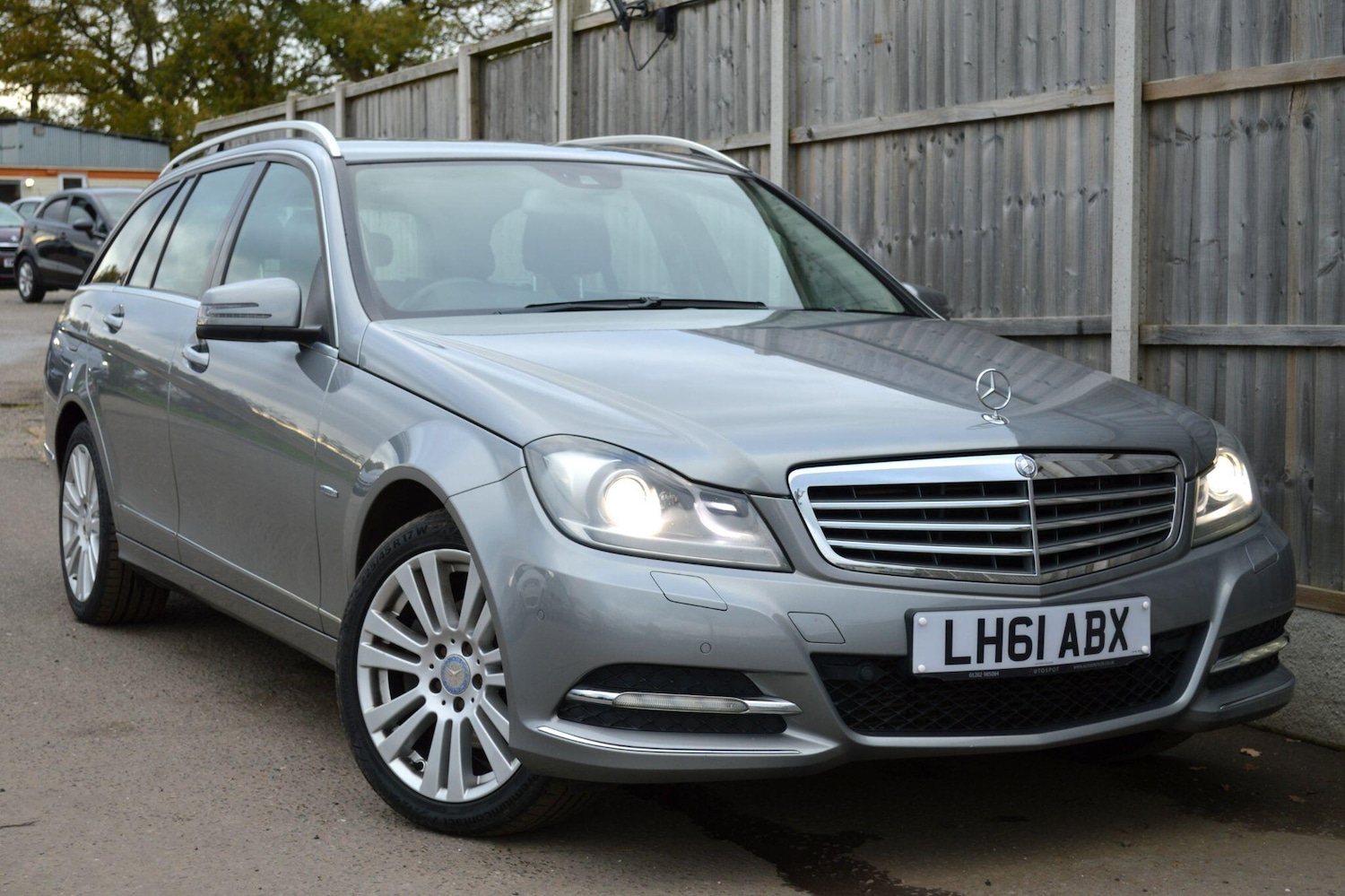 Used Mercedes-Benz C Class 2011 for sale - 76701200: Photo 3