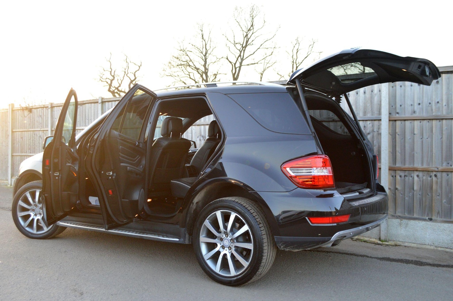 Used Mercedes-Benz M Class 2011 for sale - 77683601: Photo 16