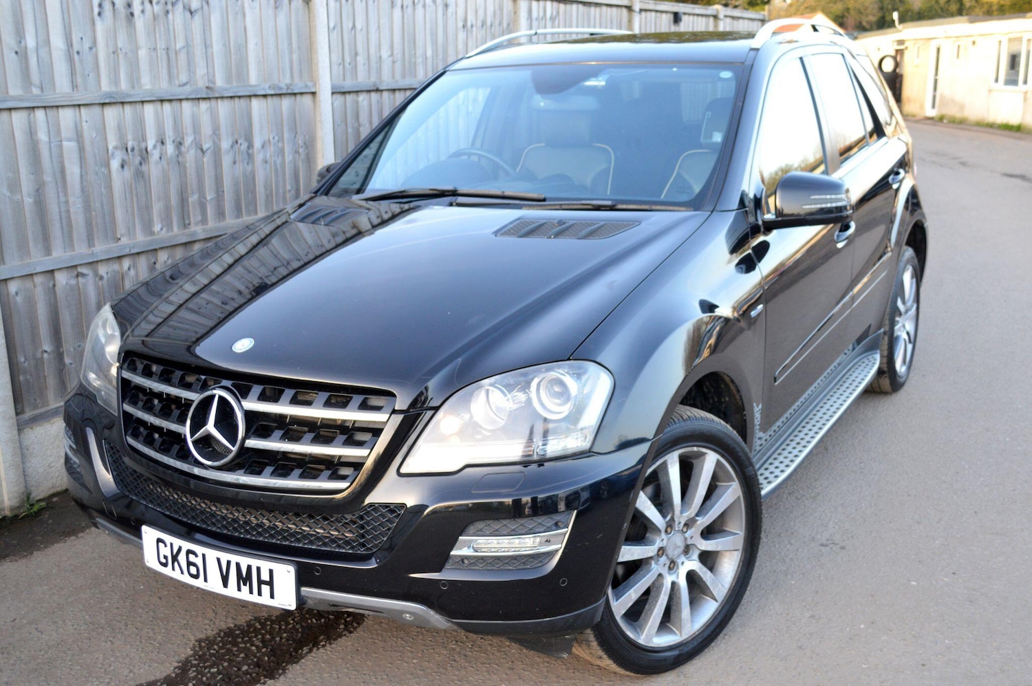 Used Mercedes-Benz M Class 2011 for sale - 77683601: Photo 18