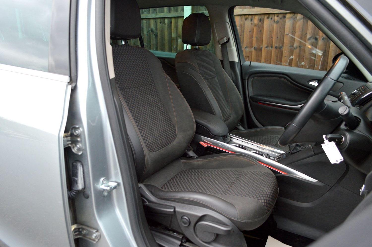 Used Vauxhall Zafira 2015 for sale - 77156180: Photo 16