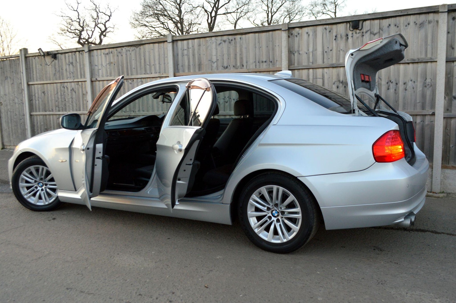 Used BMW 3 Series 2025 for sale - 77090959: Photo 19
