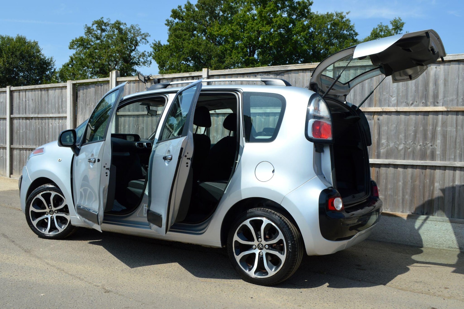 Vehicle 14