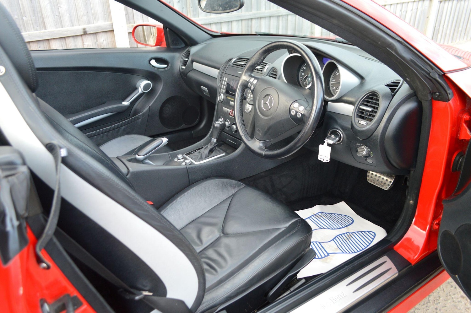 Used Mercedes-Benz SLK 2007 for sale - 78087074: Photo 2