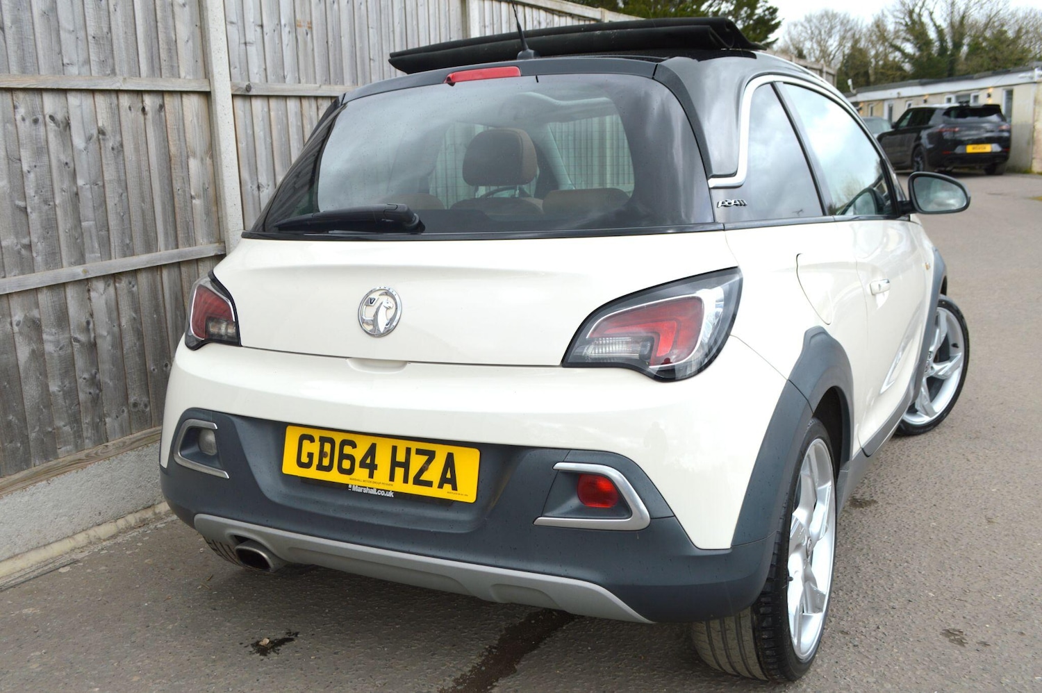 Used Vauxhall ADAM 2015 for sale - 78086828: Photo 16