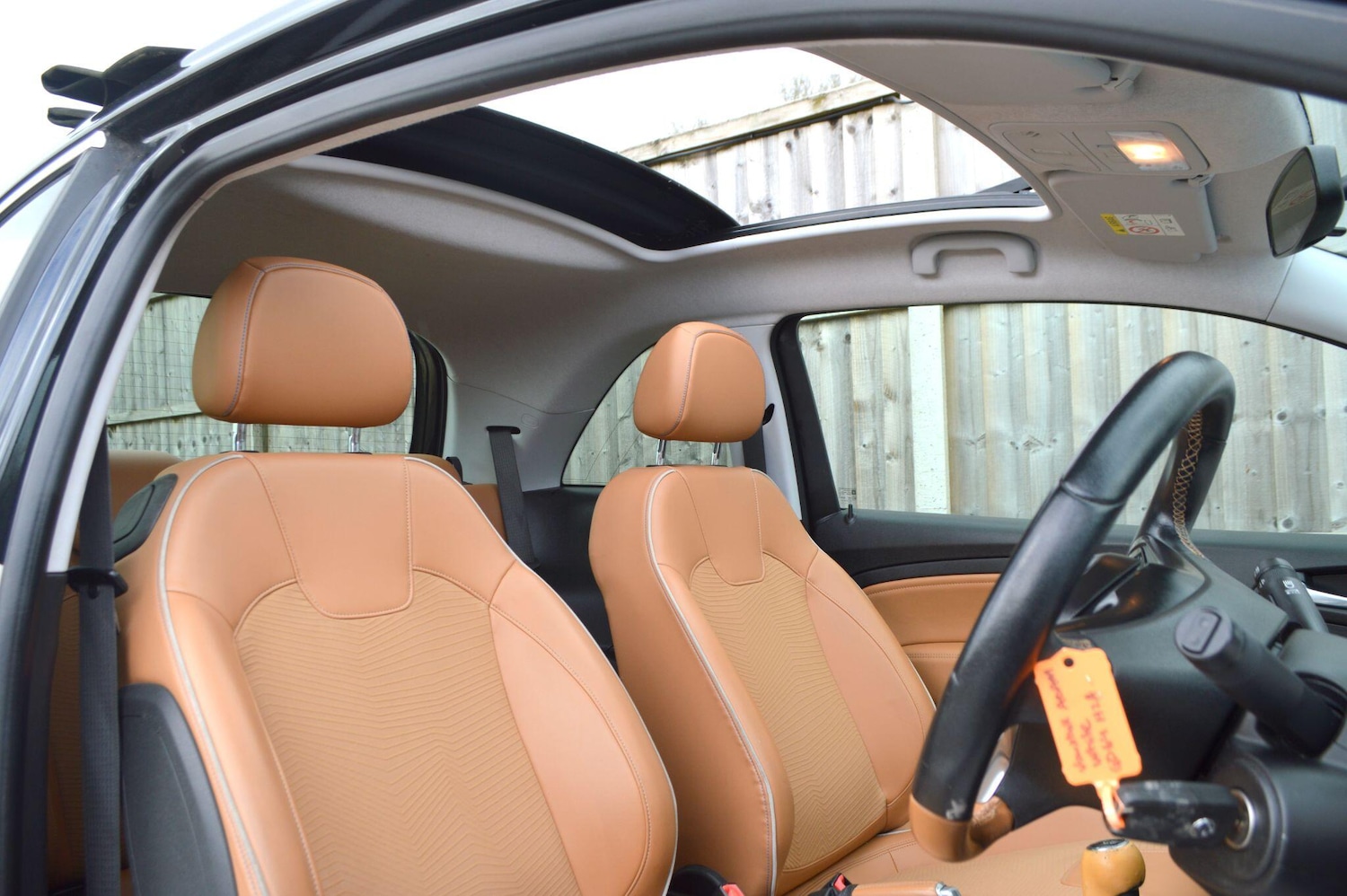 Used Vauxhall ADAM 2015 for sale - 78086828: Photo 2