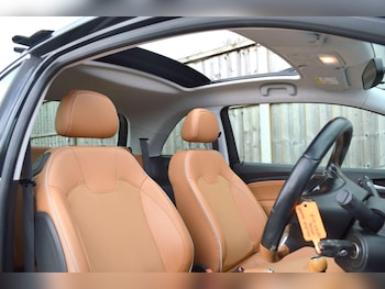 Used Vauxhall ADAM 2015 for sale - 78086828: Photo