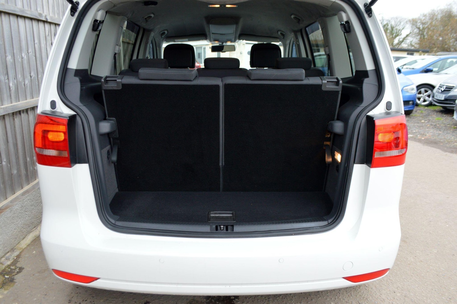 Used Volkswagen Touran for sale - 77015896: Photo 14