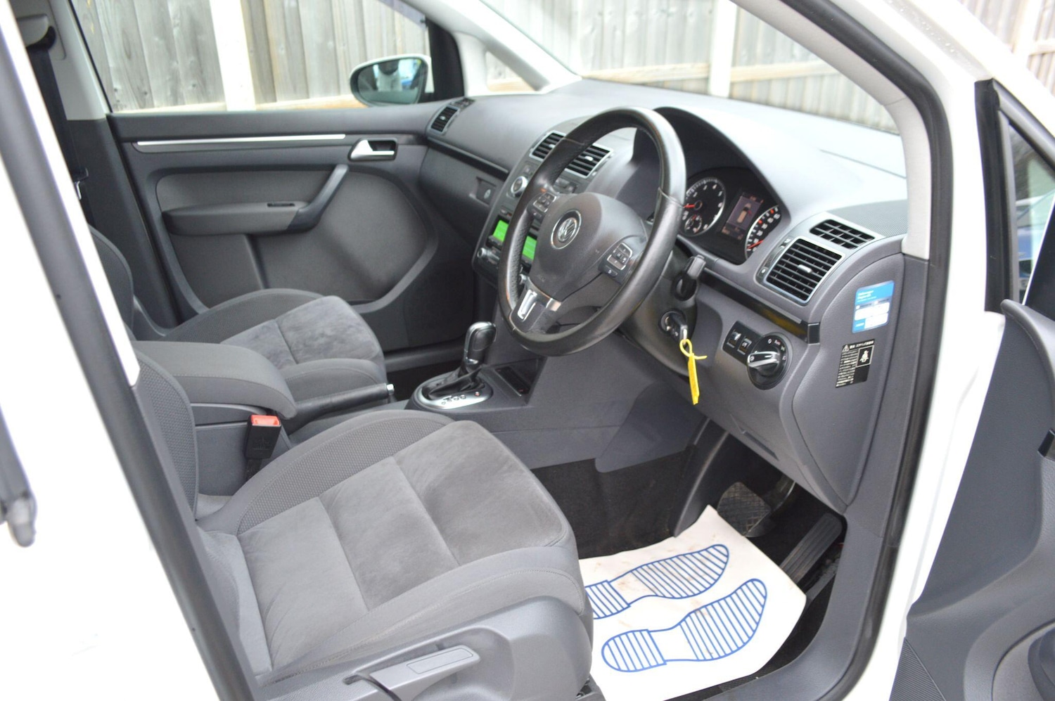 Used Volkswagen Touran for sale - 77015896: Photo 18