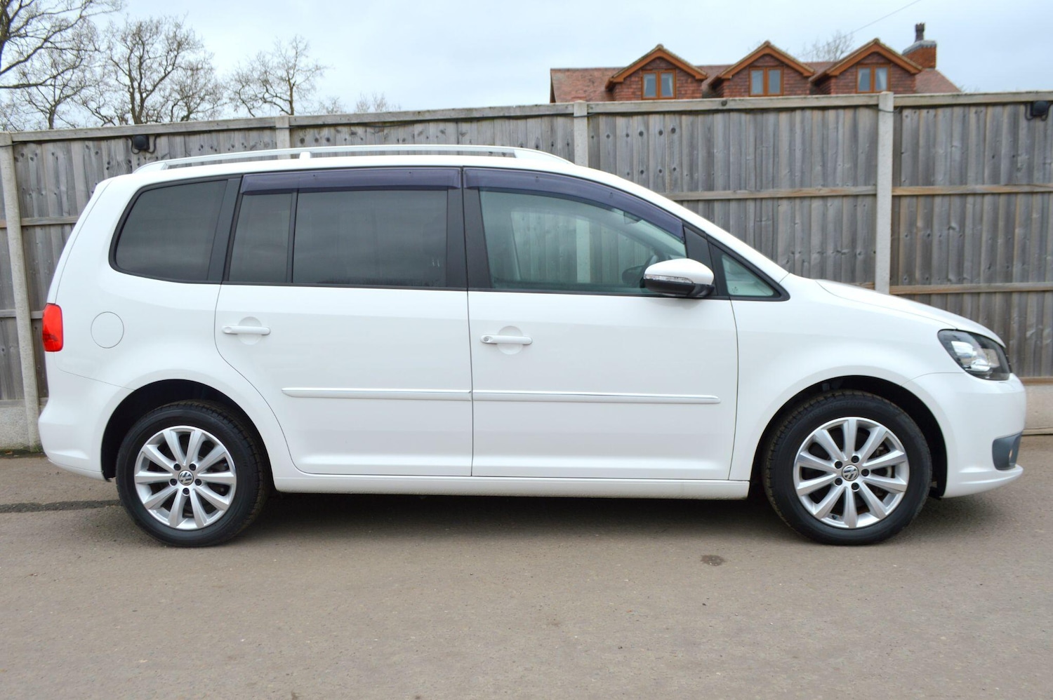 Used Volkswagen Touran for sale - 77015896: Photo 27