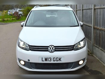 Used Volkswagen Touran 2013 for sale - 77015896: Photo