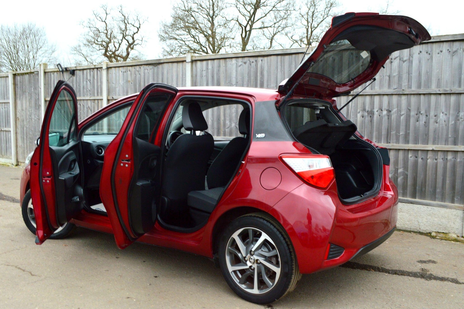 Used Toyota Yaris 2020 for sale - 76995004: Photo 25