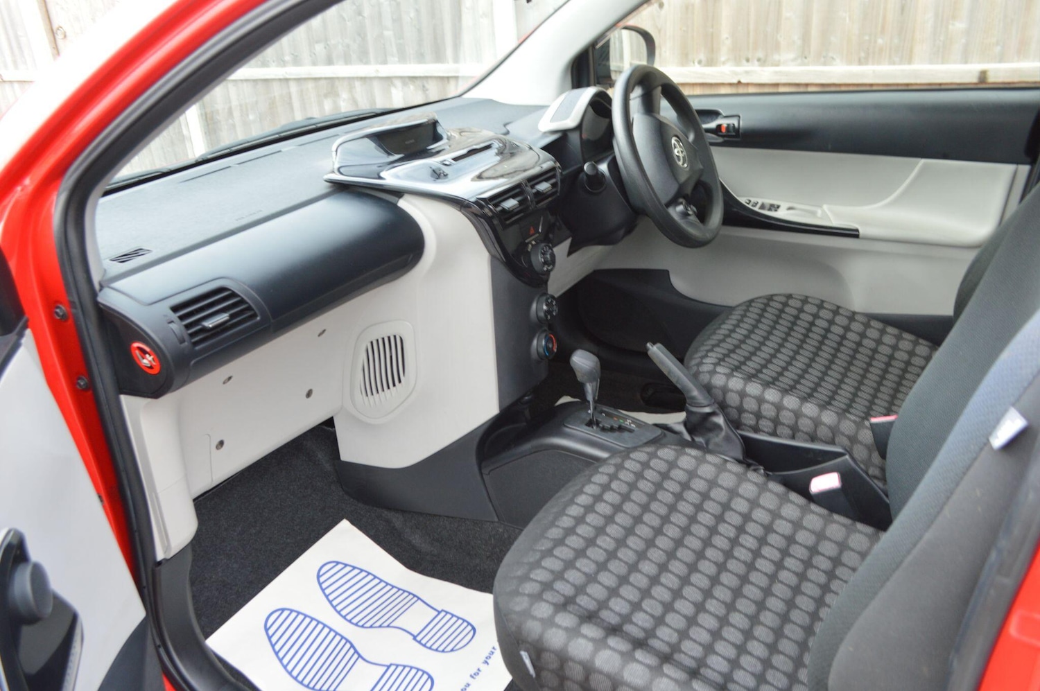 Used Toyota IQ for sale - 76137108: Photo 18