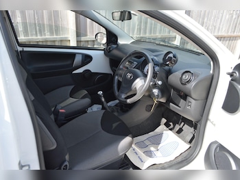 Used Toyota AYGO 2014 for sale - 75914906: Photo