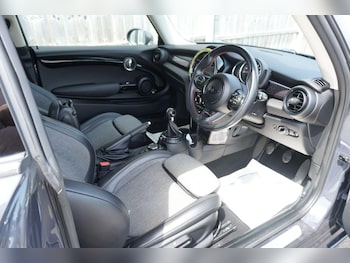 Used MINI Hatch 2017 for sale - 78705004: Photo