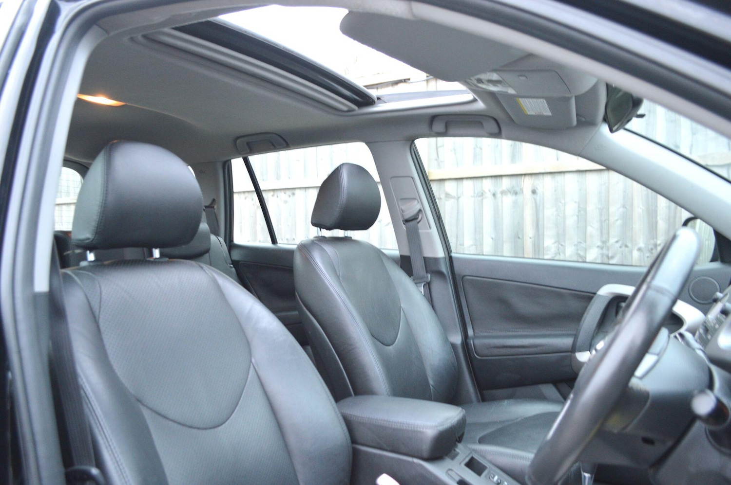 Used Toyota RAV4 2006 for sale - 76912680: Photo 9