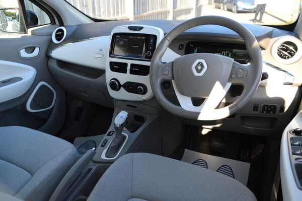 Used Renault Zoe for sale - 76072478: Photo 2