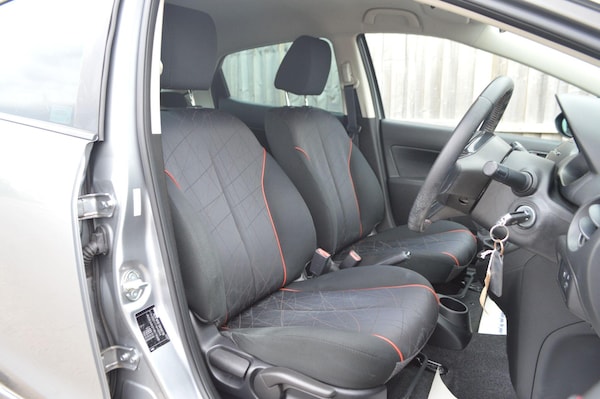Used Mazda Mazda2 2014 for sale - 75677575: Photo 15
