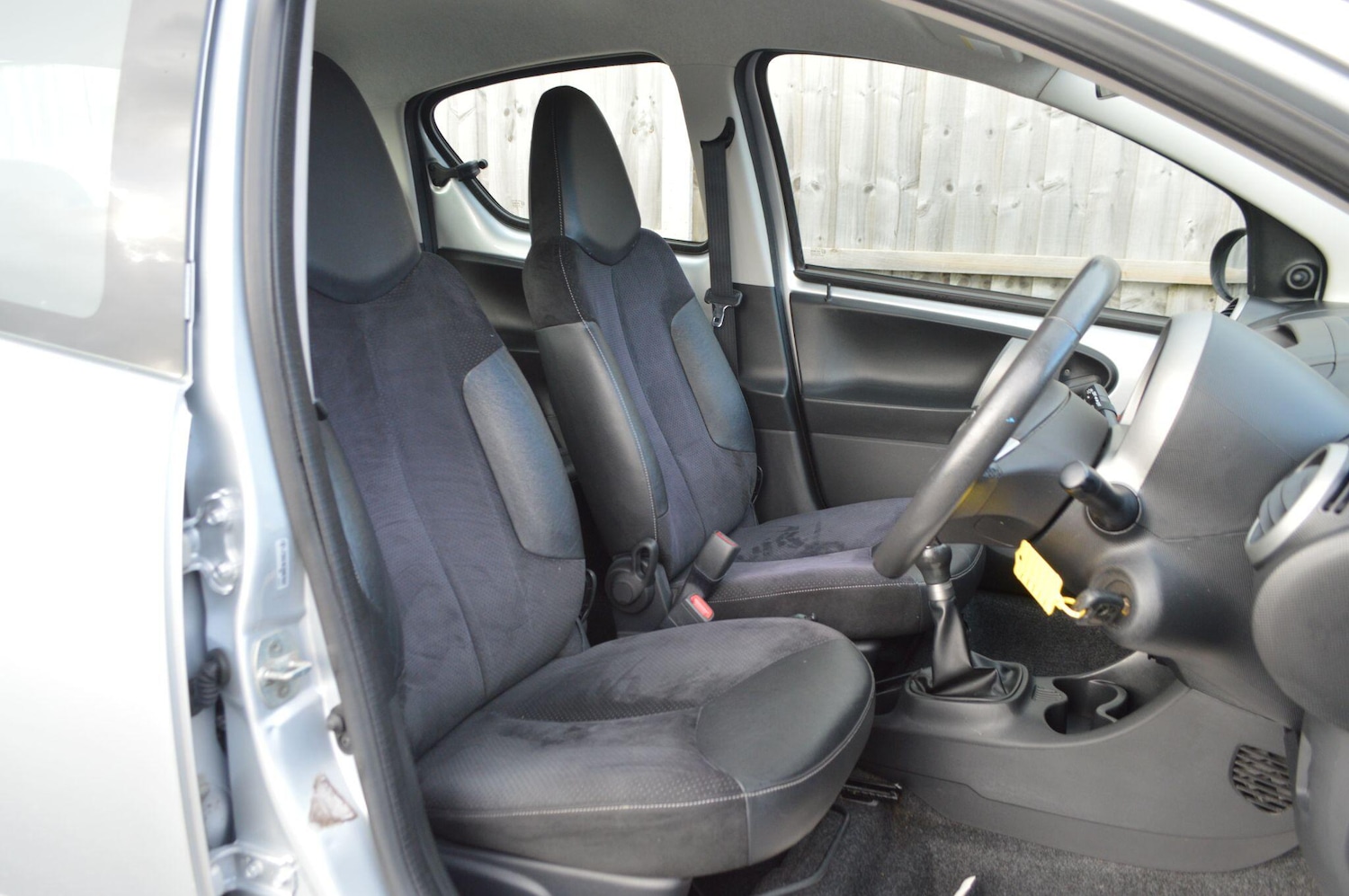 Used Toyota AYGO 2013 for sale - 77738424: Photo 15