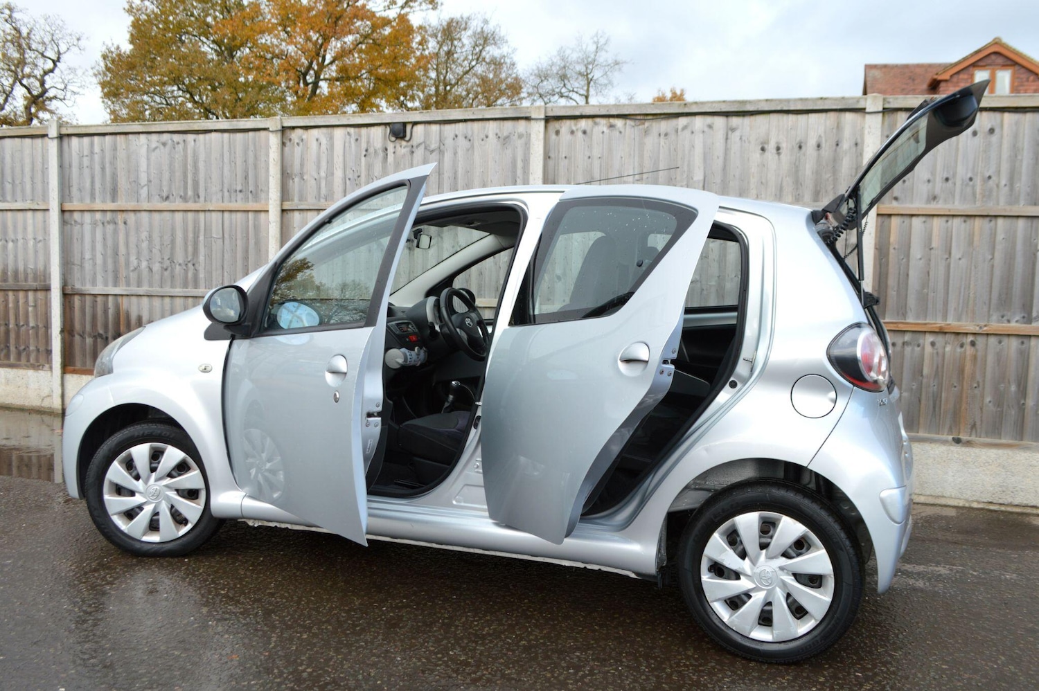 Used Toyota AYGO 2013 for sale - 77738424: Photo 23