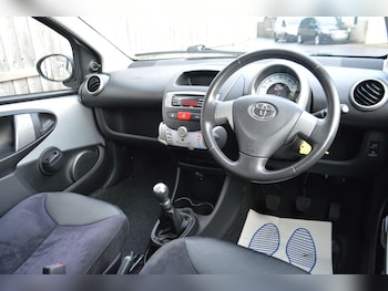 Used Toyota AYGO 2013 for sale - 77738424: Photo