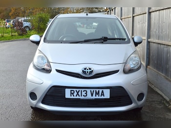 Used Toyota AYGO 2013 for sale - 77738424: Photo