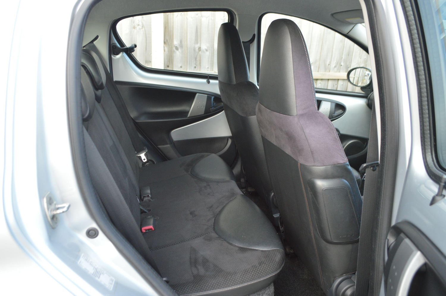 Used Toyota AYGO 2013 for sale - 77738424: Photo 9