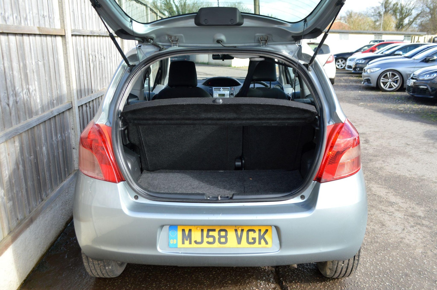 Used Toyota Yaris for sale - 77657908: Photo 10