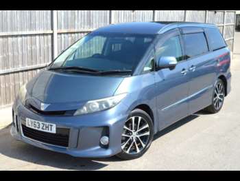 (63) - 2.4 Aeras Premium Edition 7 Seats 5-Door