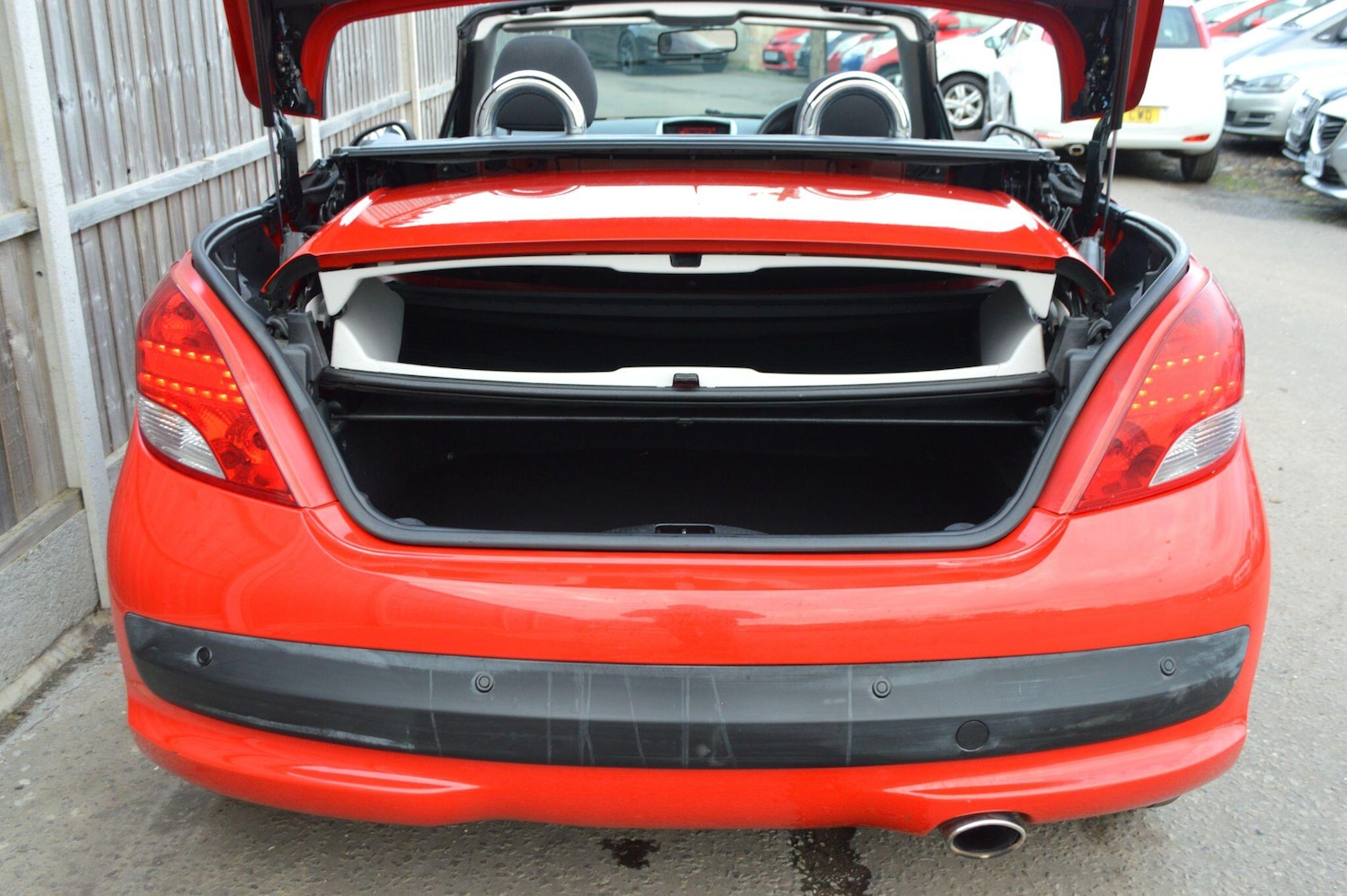 Used Peugeot 207 2011 for sale - 76996285: Photo 12