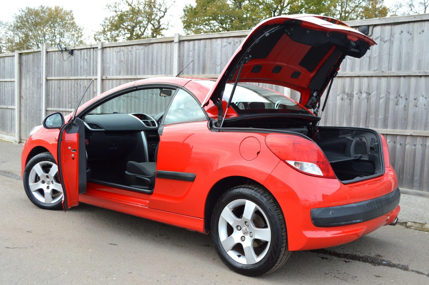 Used Peugeot 207 2011 for sale - 76996285: Photo 15