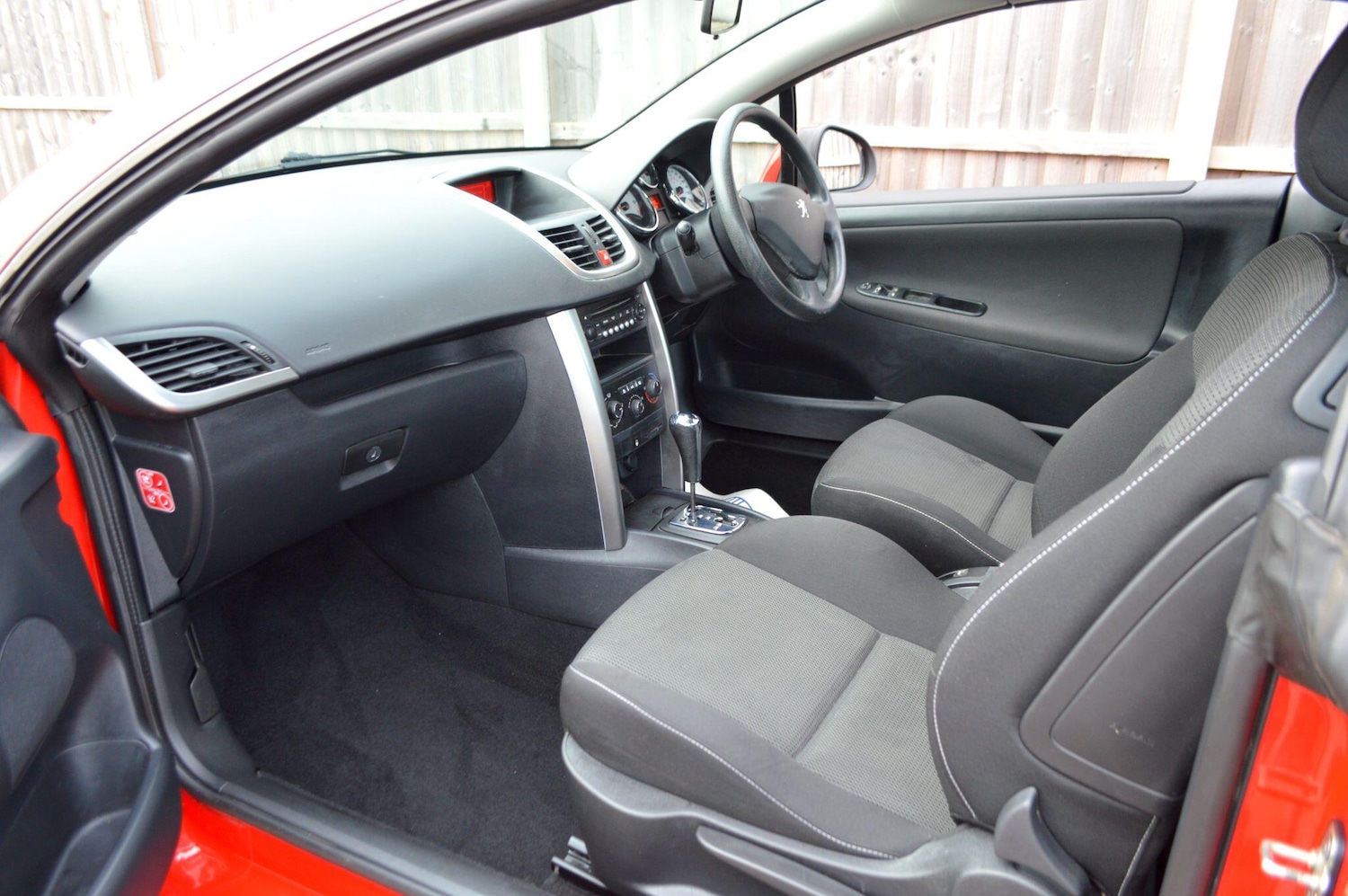 Used Peugeot 207 2011 for sale - 76996285: Photo 19