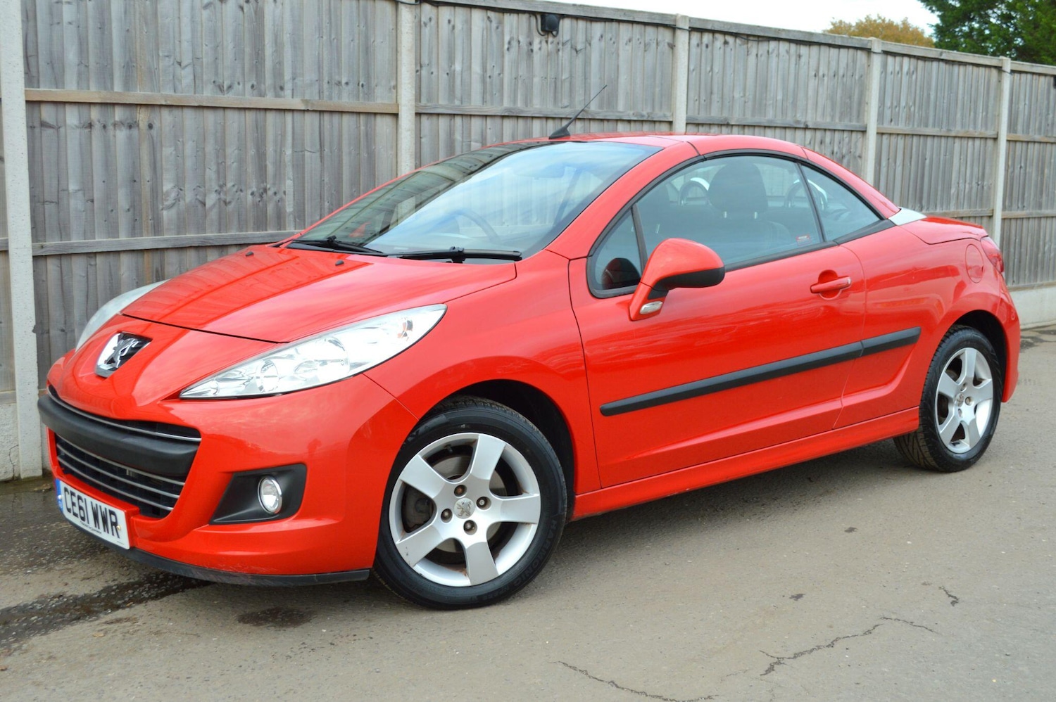 Used Peugeot 207 2011 for sale - 76996285: Photo 20