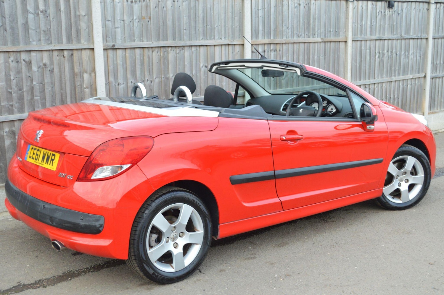 Used Peugeot 207 2011 for sale - 76996285: Photo 22