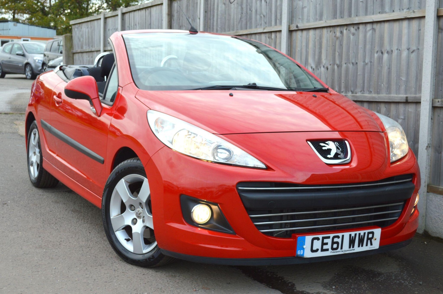Used Peugeot 207 2011 for sale - 76996285: Photo 3