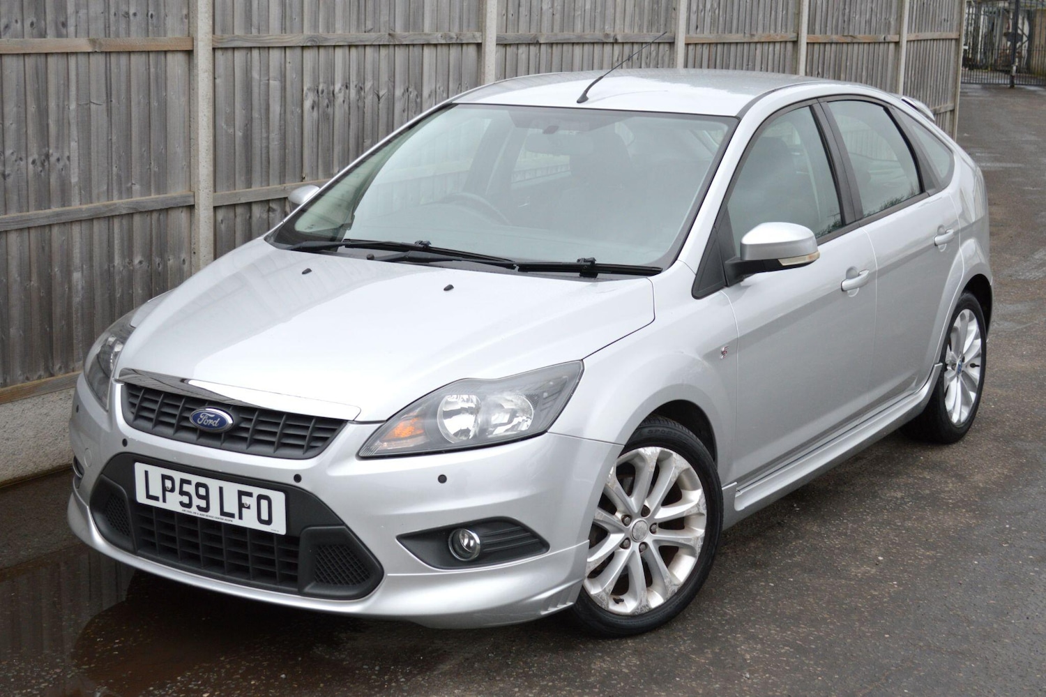 Used Ford Focus 2010 for sale - 77523706: Photo 15