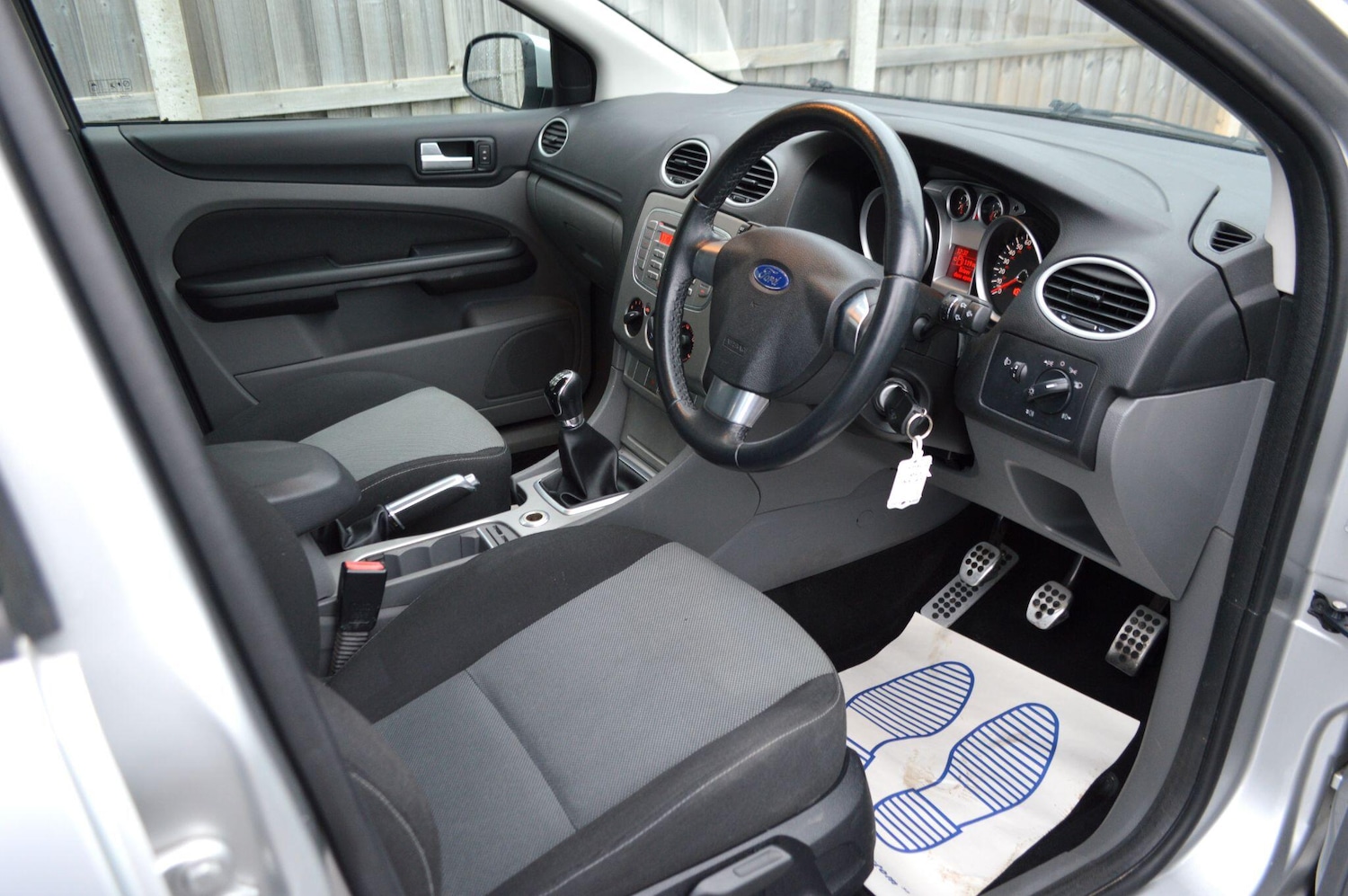 Used Ford Focus 2010 for sale - 77523706: Photo 17