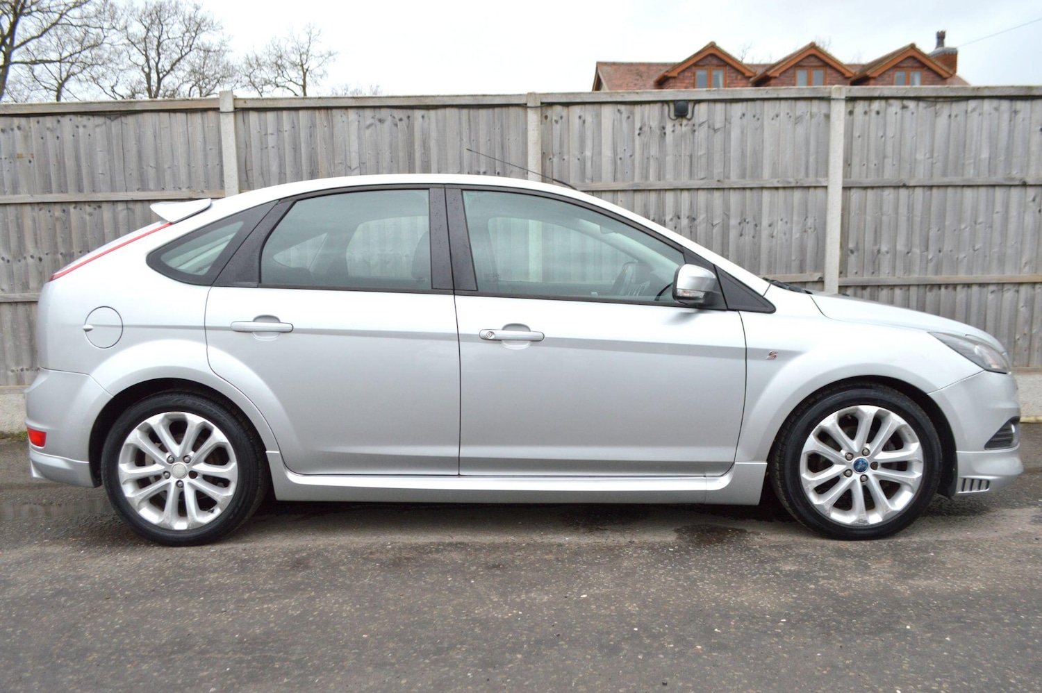 Used Ford Focus 2010 for sale - 77523706: Photo 27