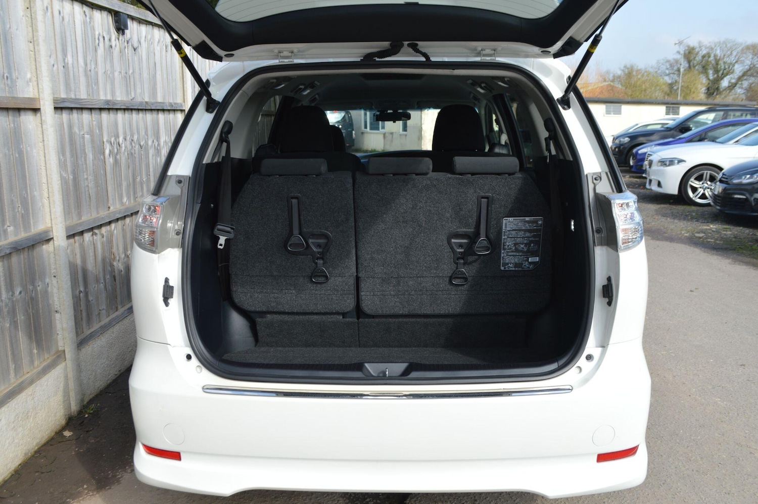 Used Toyota Estima for sale - 77808839: Photo 17