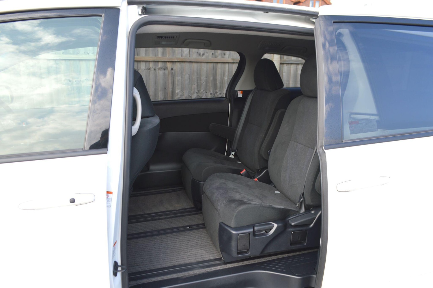 Used Toyota Estima for sale - 77808839: Photo 24